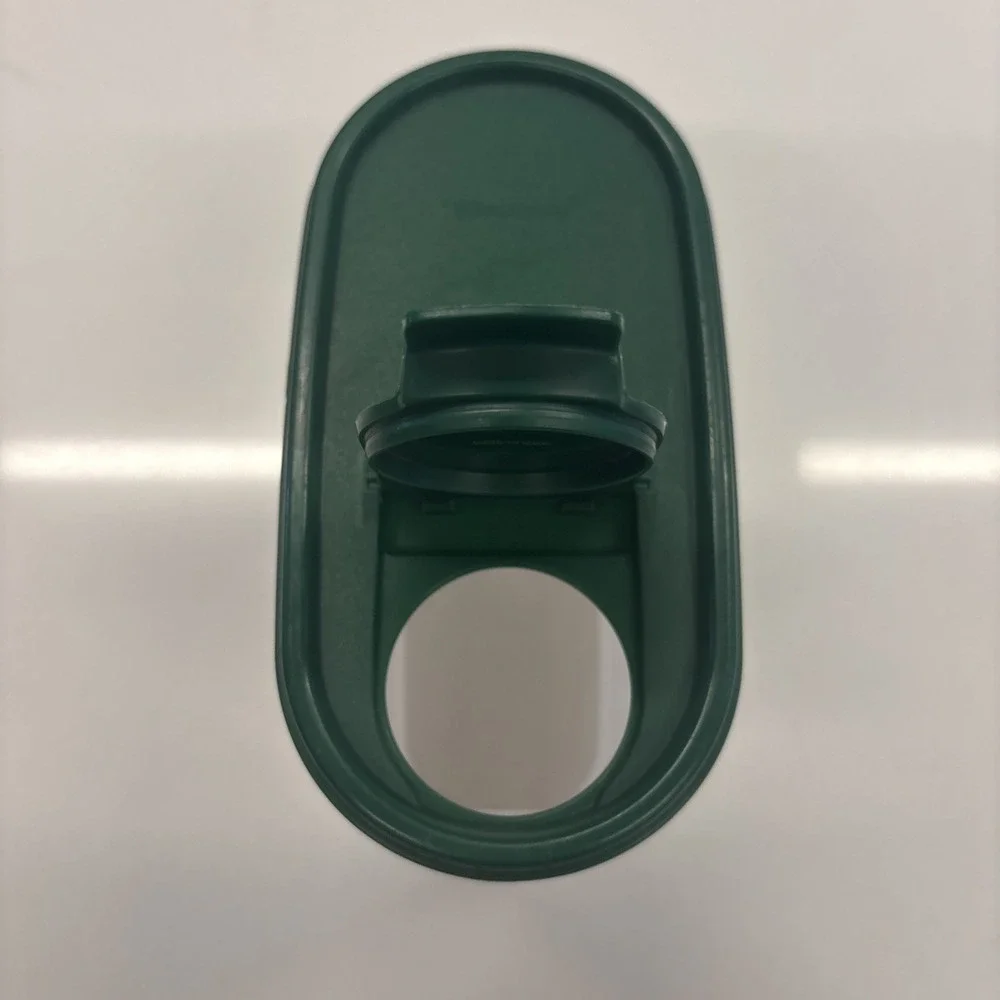 Vintage Tupperware 1613-8 Green Lidded   7.25 Cup Storage Container with Spout